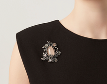 Carica l'immagine nel visualizzatore di Gallery, Spilla Cherry Blossom