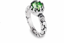 Load image into Gallery viewer, Anello con pietra centrale