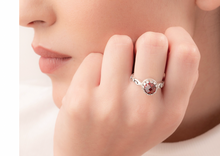 Load image into Gallery viewer, Anello con pietra centrale